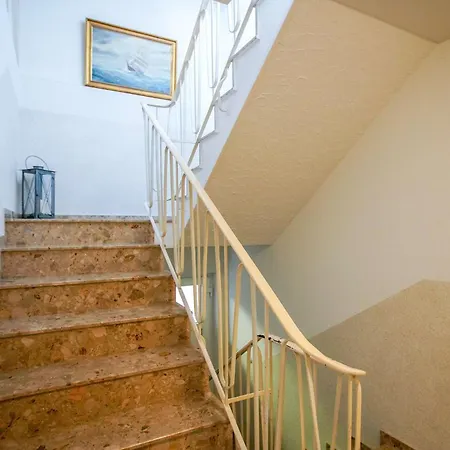 Apartmenthaus Roberta Seehund
